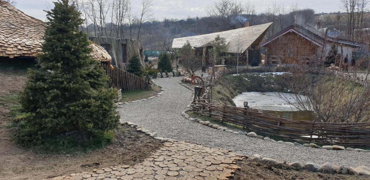 Отель Valea Celor Doisprezece Piriu Dobreni Экстерьер фото